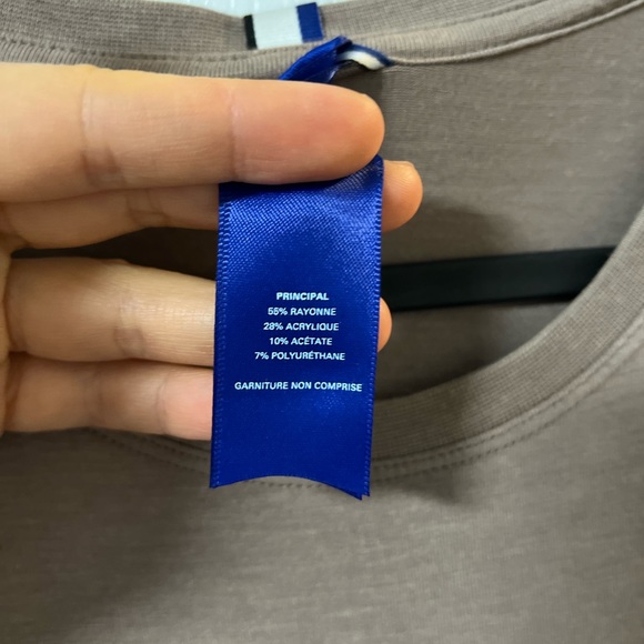 Kit and Ace caramel soft long sleeve top sz small preloved - Picture 4 of 4